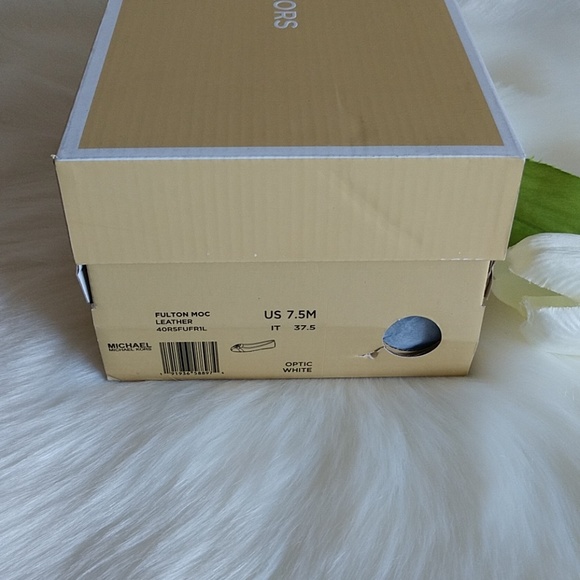 Size 7.5💕BEAUTIFUL MICHAEL KORS SHOES - Picture 6 of 8